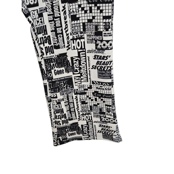 UO Urban Outfitters Womens XXL Newspaper Print Flared Leg Pants Stretch Pull On - Picture 4 of 6